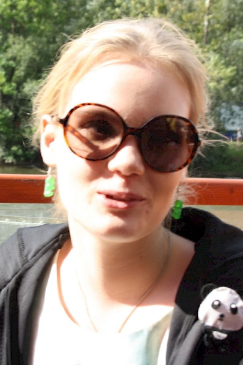 Sarah kommt aus der Nähe von Oldenburg und wird in Halle Japanologie studieren.