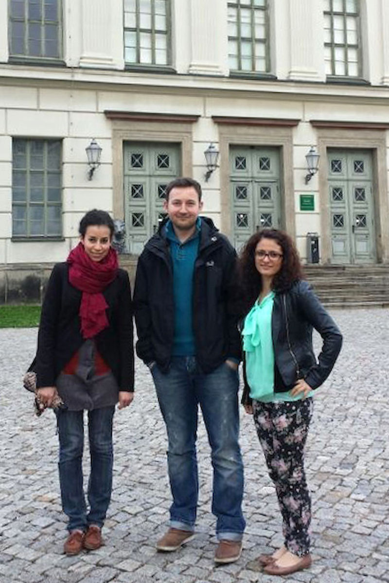 Sara Ziane (links) und zwei weitere Mitglieder der Muslimischen Hochschulgemeinde Halle, der ersten MHG in Ostdeutschland.