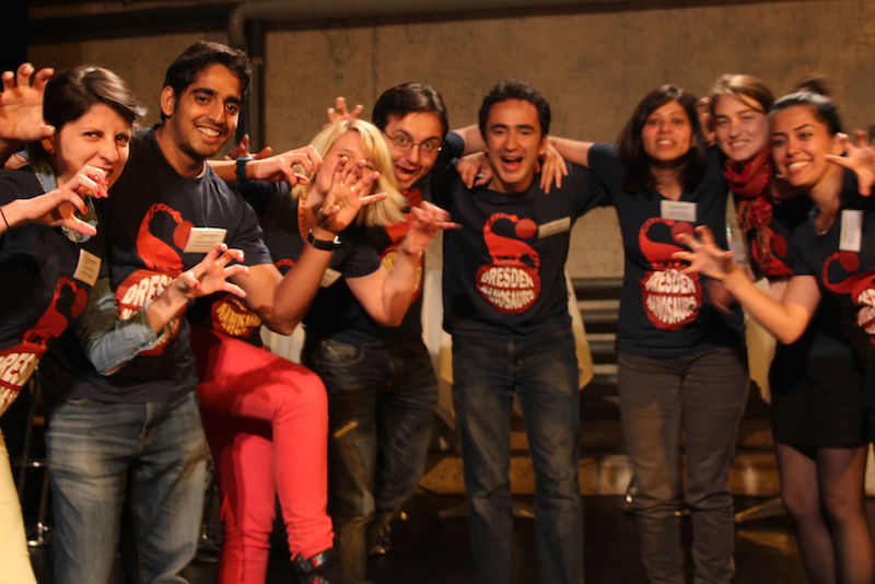 Beim Wettbewerb waren auch Nanoforscher aus Dresden anwesend, die "Dresden Nanosaurs".