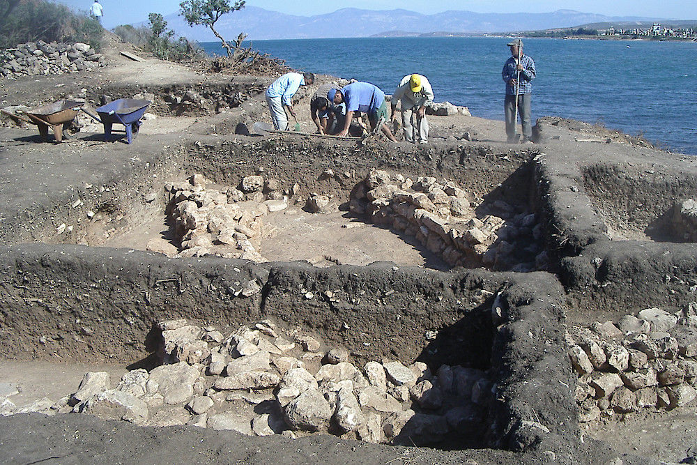 Von François Bertemes geleitete Ausgrabung des Deutschen Archäologischen Instituts und der Universität Halle in Tavşan Adası (Aydın)