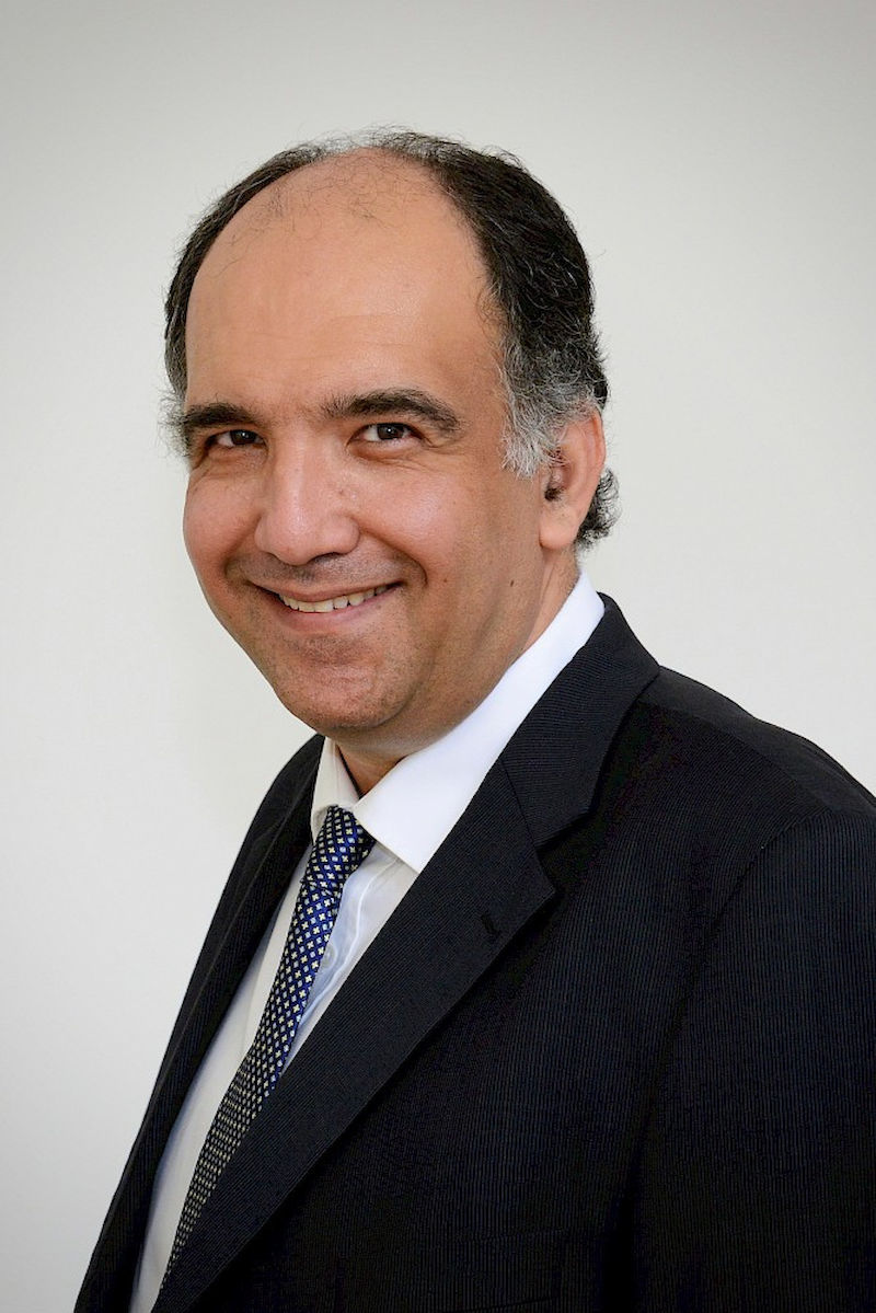 Prof. Dr. Faramarz Dehghan.