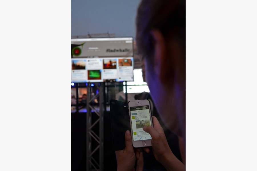 … und mit anderen Nutzer auf Twitter oder der Tagwall auf dem Uniplatz teilen.