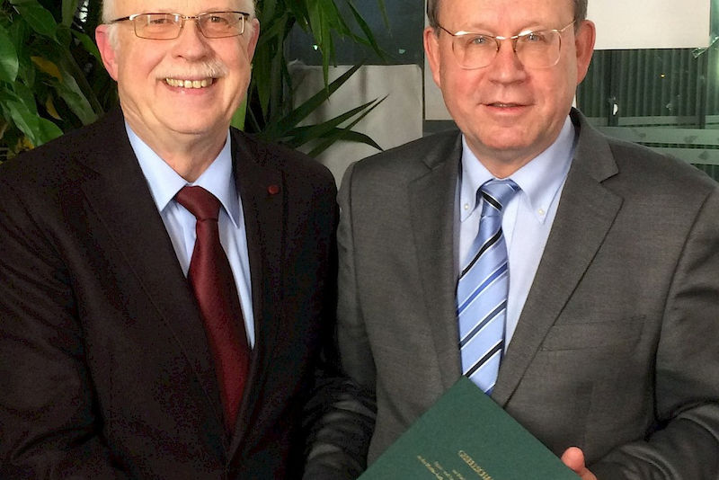 Wulf Diepenbrock und Peter Wycisk (von links) bei der Verleihung des Roemer-Preises.