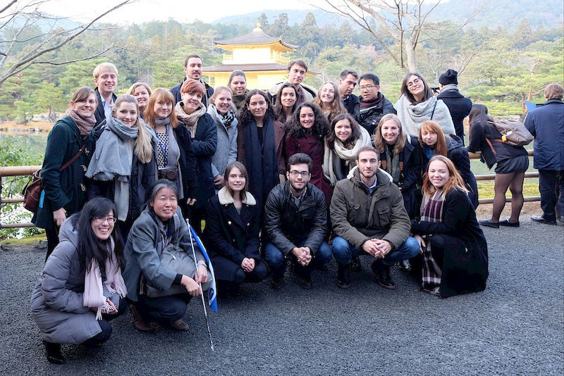 Johannes Gallon mit seiner Reisegruppe