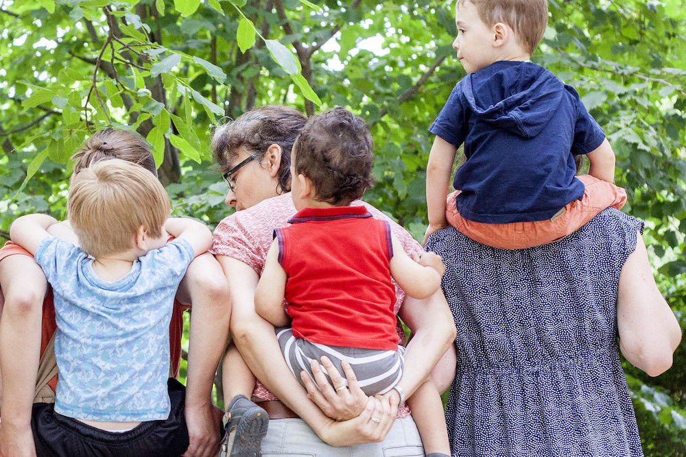 Mitmachen kann bei Huckepack jeder mit Kindern im Alter von zwei Monaten und zwei Jahren.