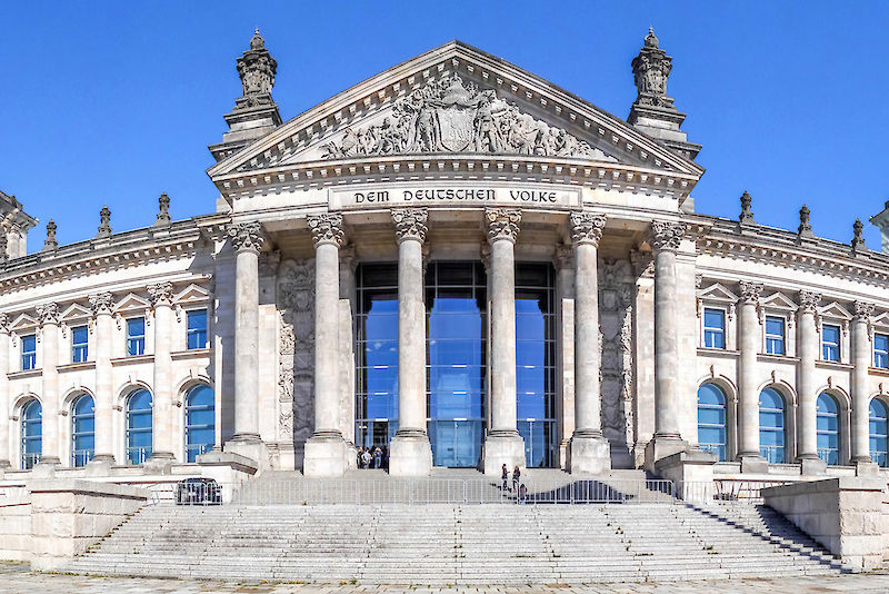 Am 24. September wird der Deutsche Bundestag neu gewählt. Die Wahl ist Thema einer Ringvorlesung des Instituts für Politikwissenschaft.
