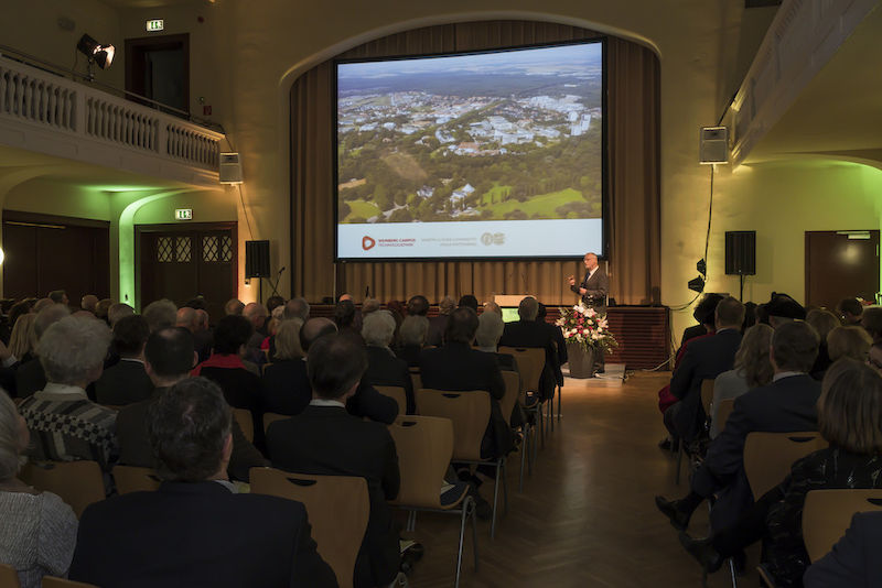 Im großen Universitätssaal der Harzmensa  lauschten zahlreiche Gäste dem Programm.