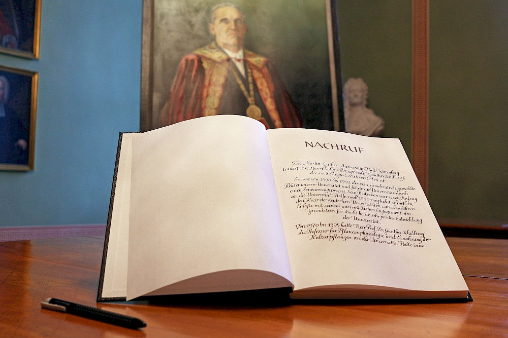 Ab dem 3. September liegt das Kondolenzbuch im Historischen Sessionssaal aus.