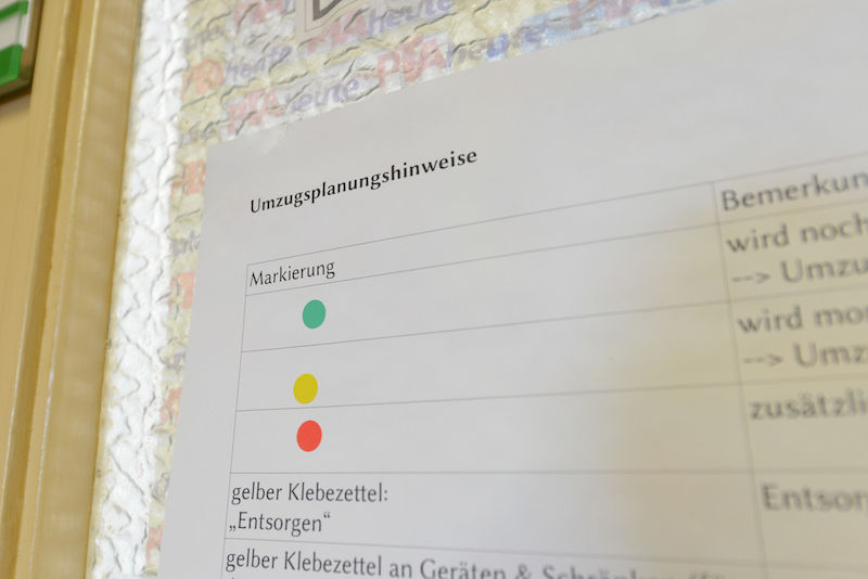 Die Umzugsplanung ist im Haus bereits deutlich sichtbar.