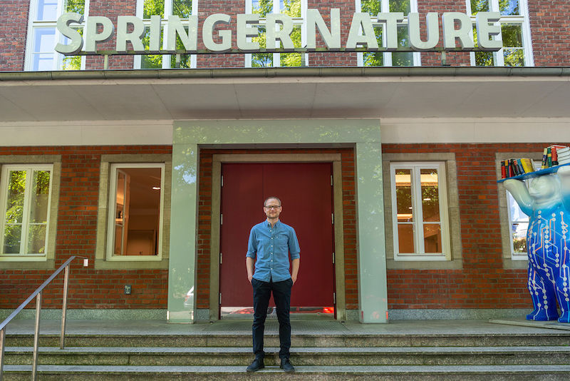 Philip Lössl ist Teil des Editoren-Teams von „Nature Communications“, das zu Springer Nature gehört.