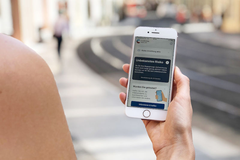Viele Menschen in Deutschland haben die Corona-Warn-App auf ihrem Smartphone installiert. Aber wie sicher ist sie eigentlich?