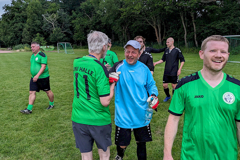 Auch ihnen ist die Freude anzusehen.