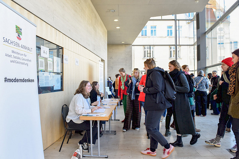 Der Landesfrauentag des Landes Sachsen-Anhalt fand im Audimax der MLU statt.