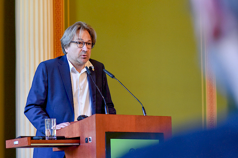 Dirk Schaal, Leiter der Kustodie, begrüßte die Gäste.